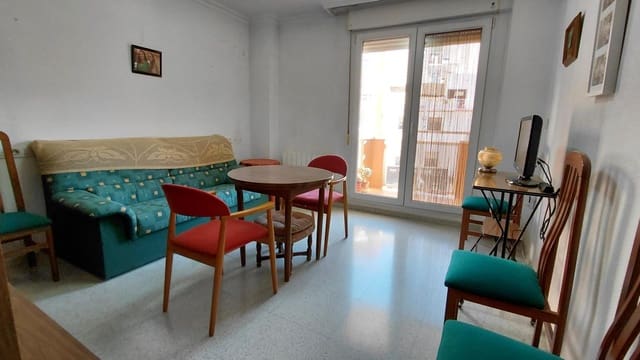 Piso de 4 habitaciones en Villena en venta - 185.000 € (Ref: 9616046)