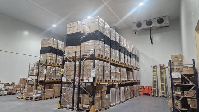 Yritys myytävänä paikassa Elda - 1 950 000 € (Ref: 9630267)