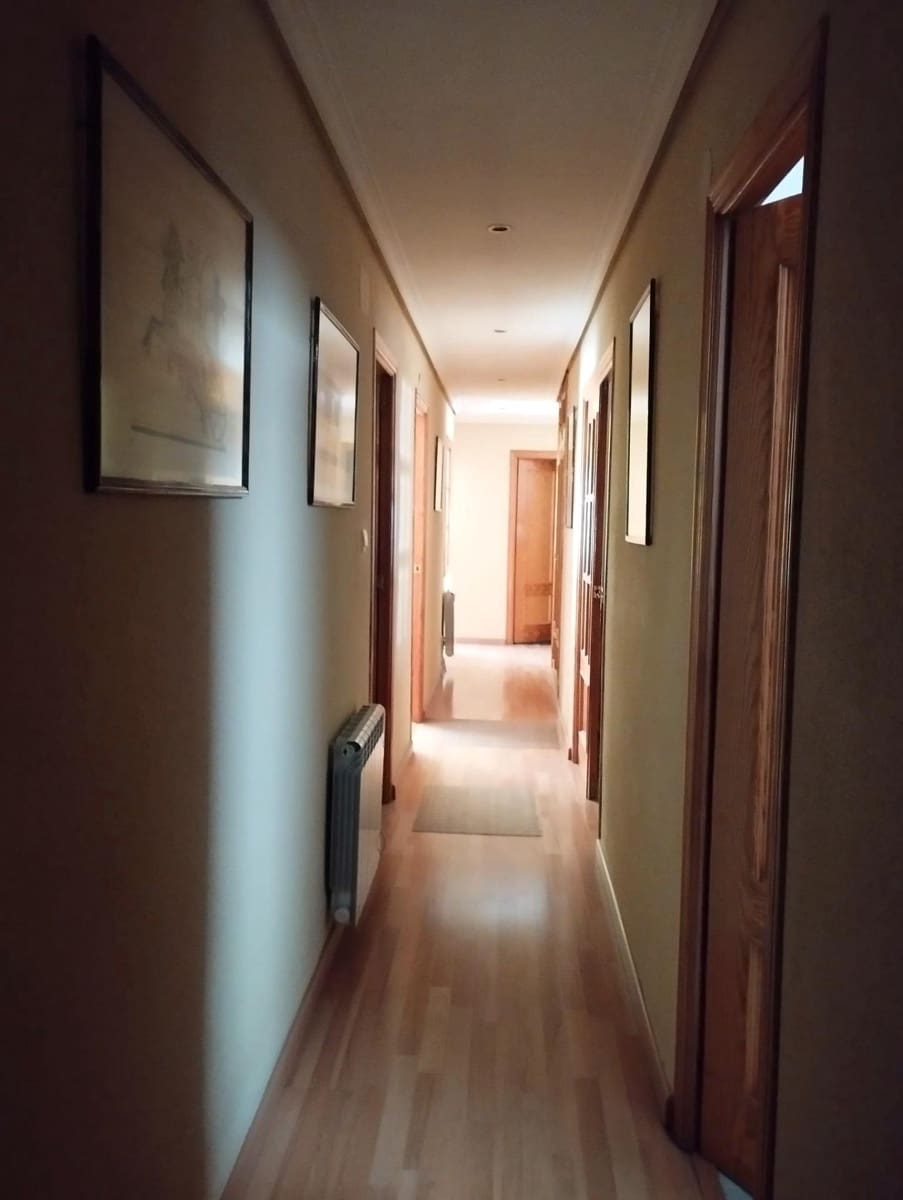 4 bedroom Flat for sale in Ibi - € 160,000 (Ref: 9677616)