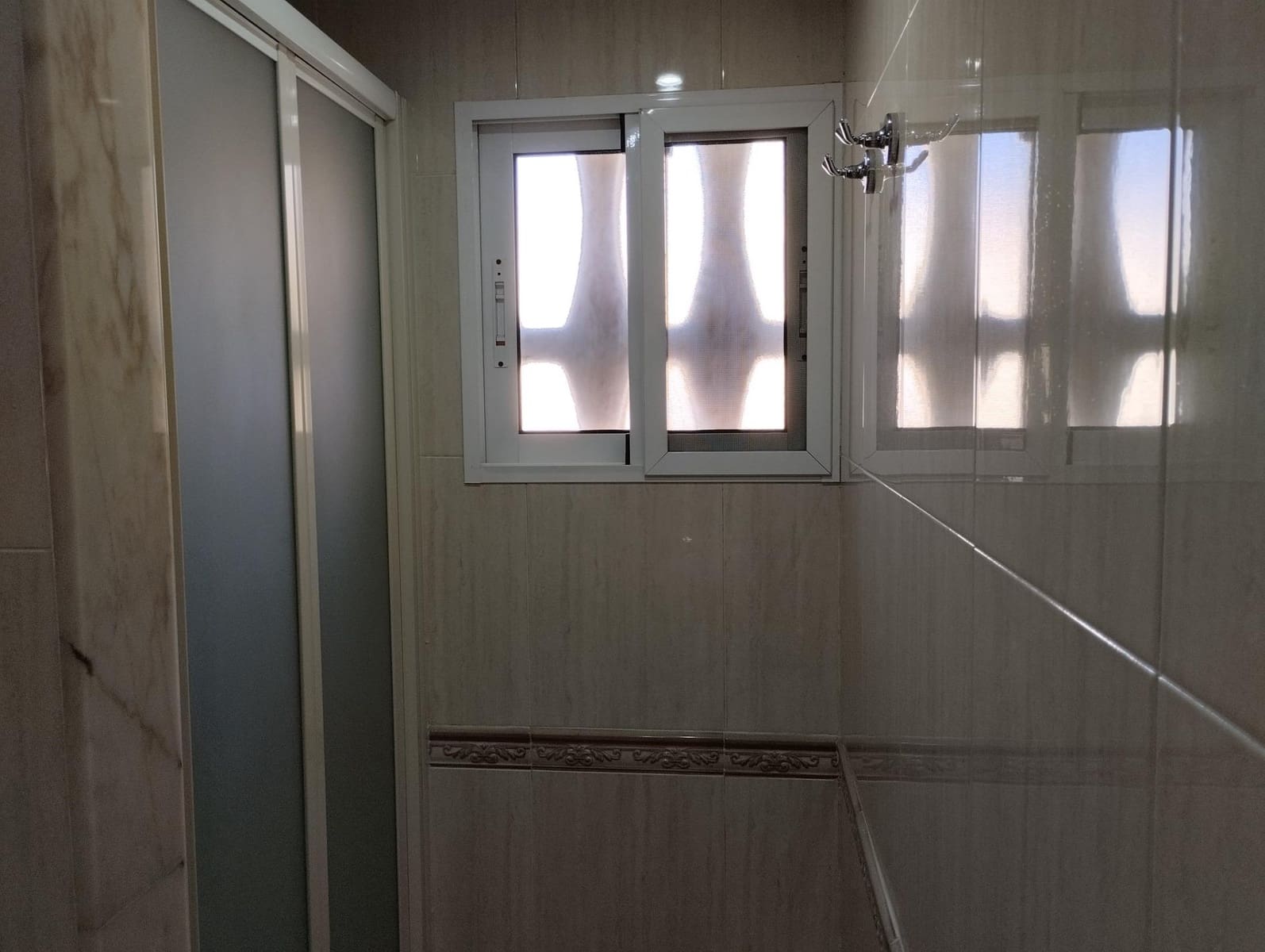 3 sovrum Lägenhet till salu i Valencia stad - 225 000 € (Ref: 9679983)