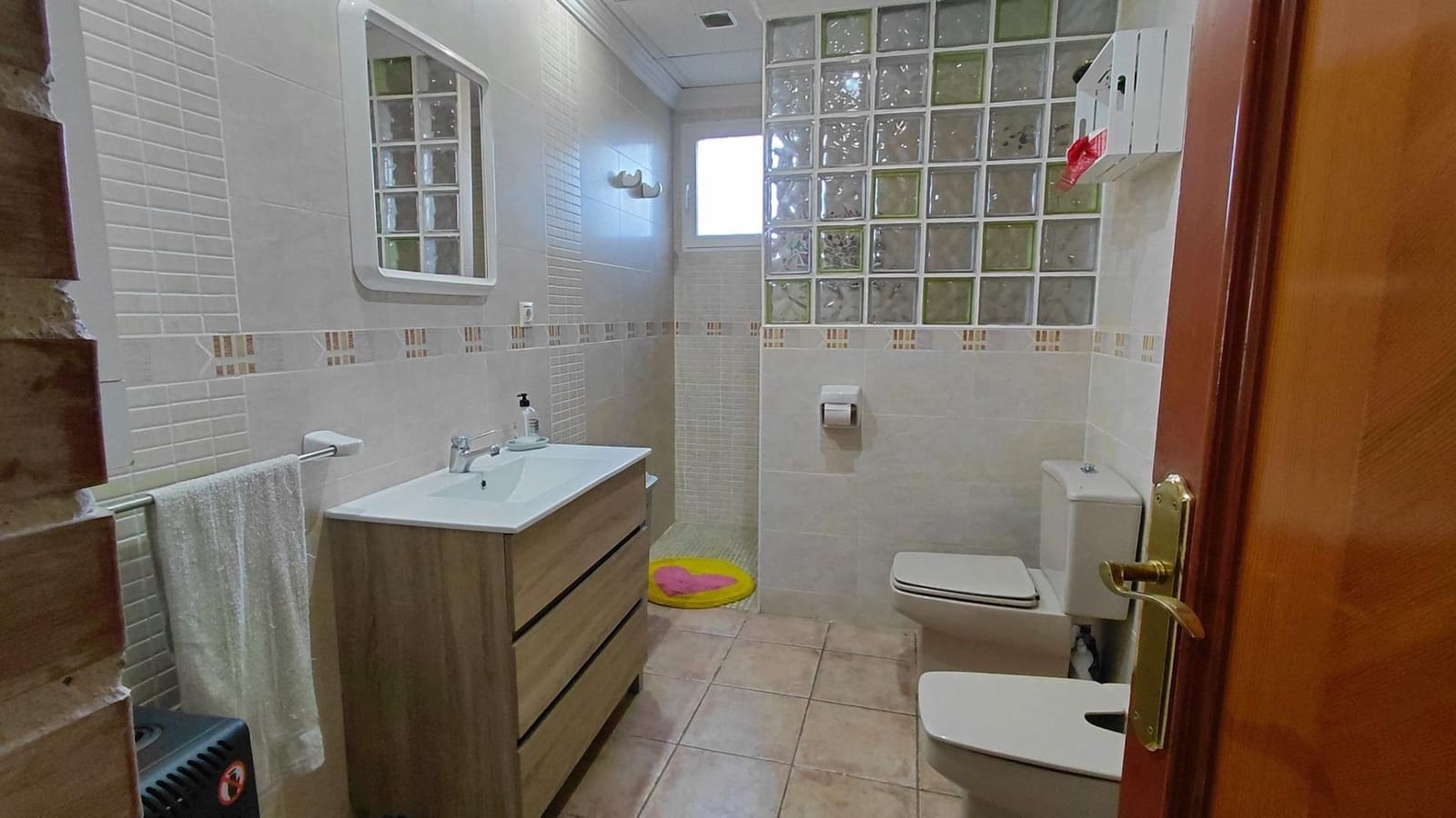 5 sovrum Finca/Hus på landet till salu i Villena med pool - 185 000 € (Ref: 9690958)