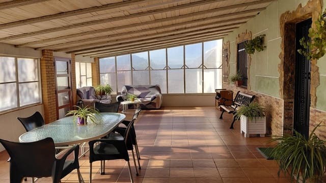 Finca/Casa Rural de 5 habitaciones en Villena en venta con piscina - 185.000 € (Ref: 9690958)