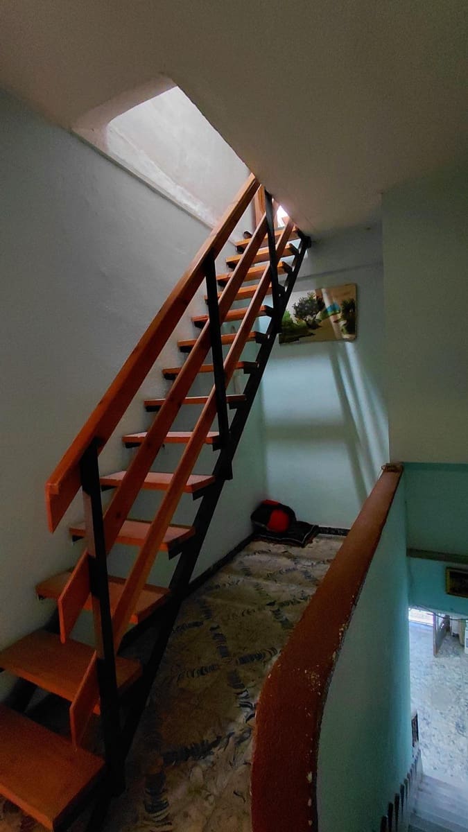 Casa de 4 habitaciones en Villena en venta - 95.000 € (Ref: 9825012)