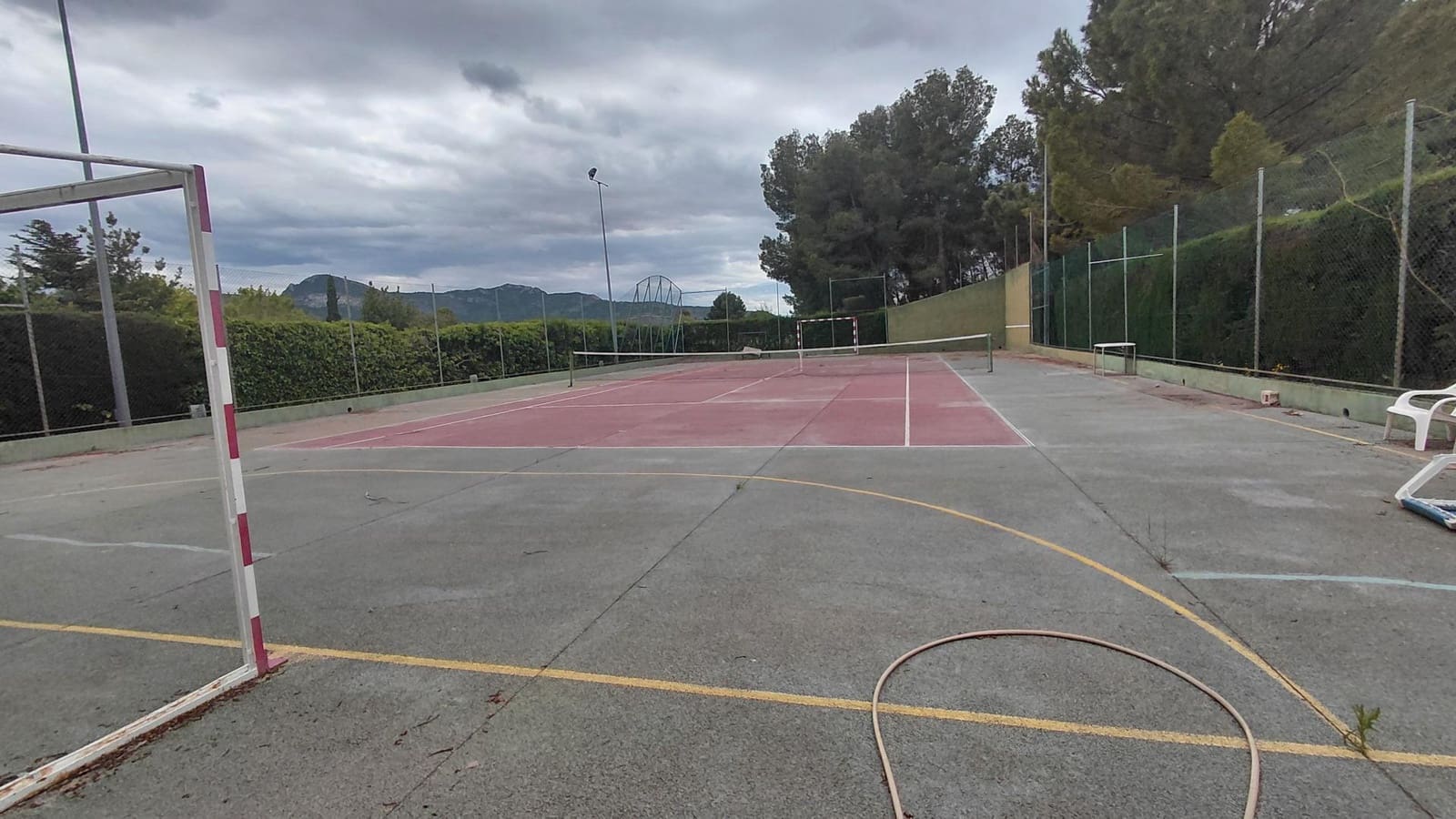 6 bedroom Villa for sale in Villena - € 315,000 (Ref: 9862026)