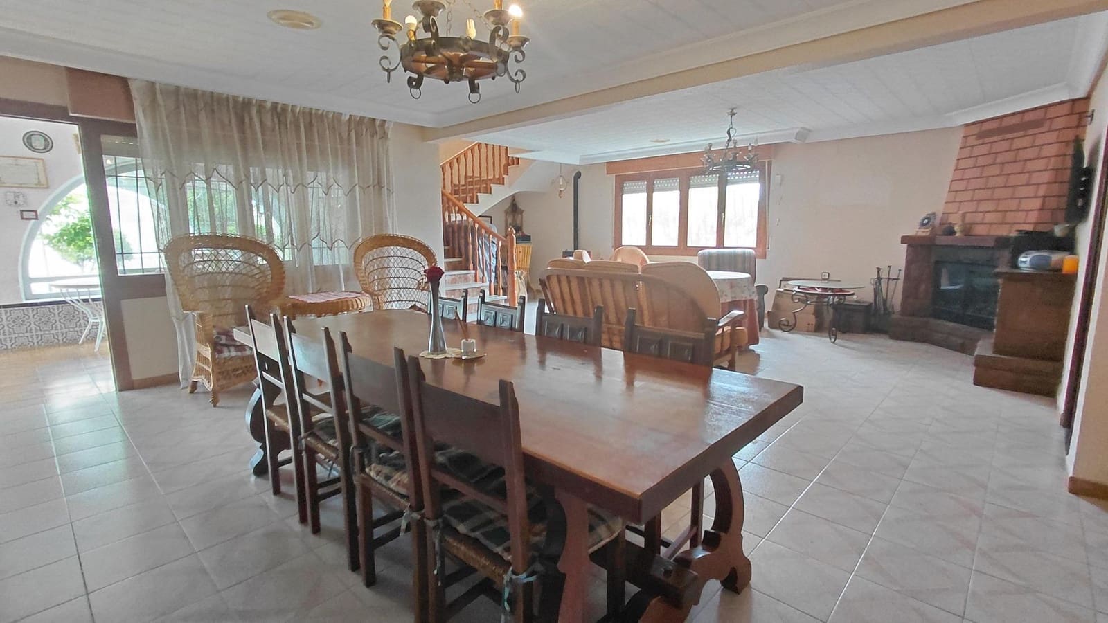 6 bedroom Villa for sale in Villena - € 315,000 (Ref: 9862026)