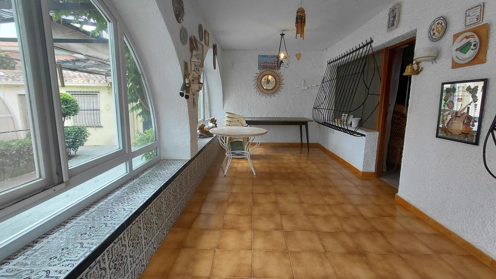 6 bedroom Villa for sale in Villena - € 315,000 (Ref: 9862026)