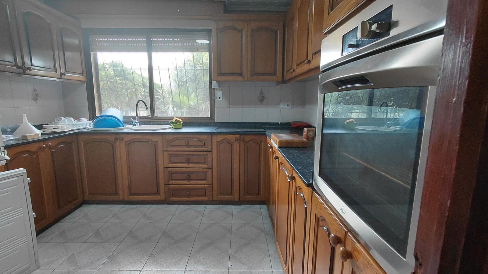 6 bedroom Villa for sale in Villena - € 315,000 (Ref: 9862026)