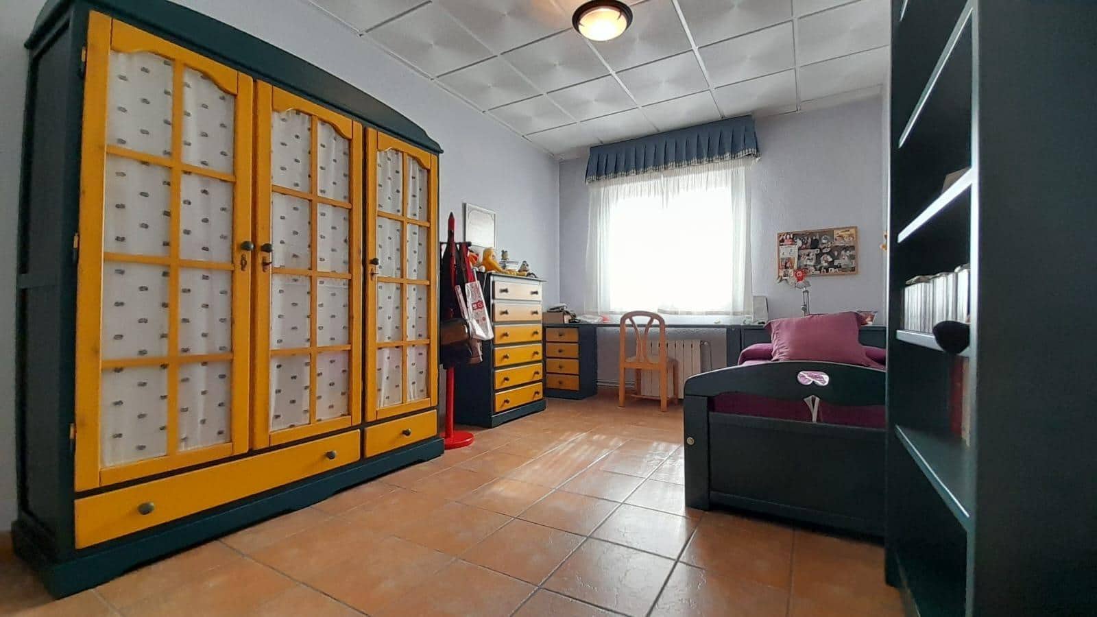 5 bedroom Villa for sale in Las Virtudes with pool garage - € 188,000 (Ref: 9903811)