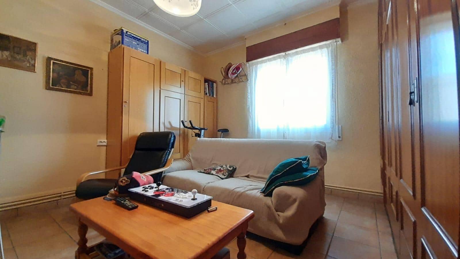 5 bedroom Villa for sale in Las Virtudes with pool garage - € 188,000 (Ref: 9903811)