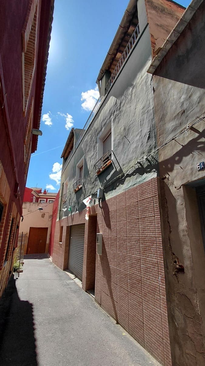 3 bedroom Townhouse for sale in Villena - € 44,500 (Ref: 9920592)