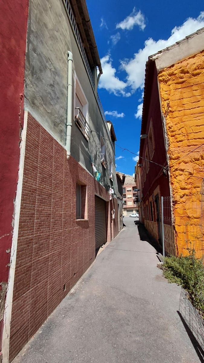 3 bedroom Townhouse for sale in Villena - € 44,500 (Ref: 9920592)