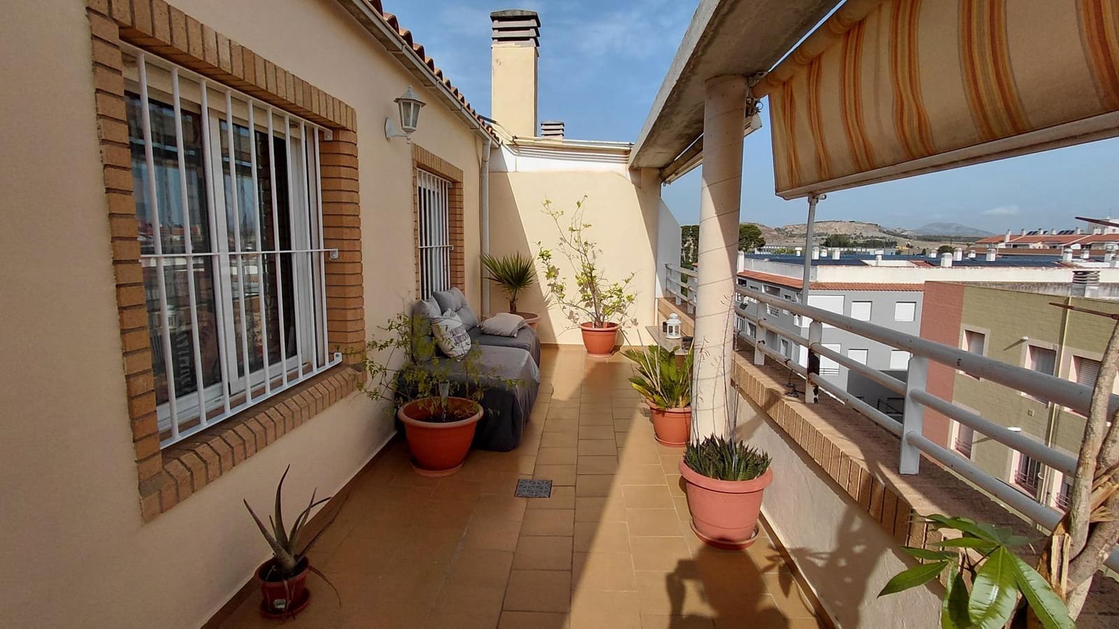 3 soverom Penthouse til salgs i Villena - € 173 000 (Ref: 9949962)