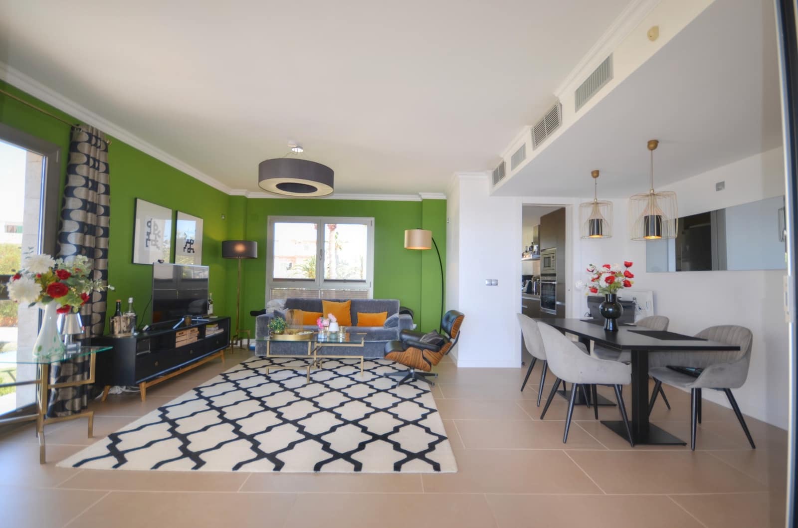 2 soverom Leilighet til salgs i Cala Figuera med svømmebasseng garasje - € 930 000 (Ref: 9106300)