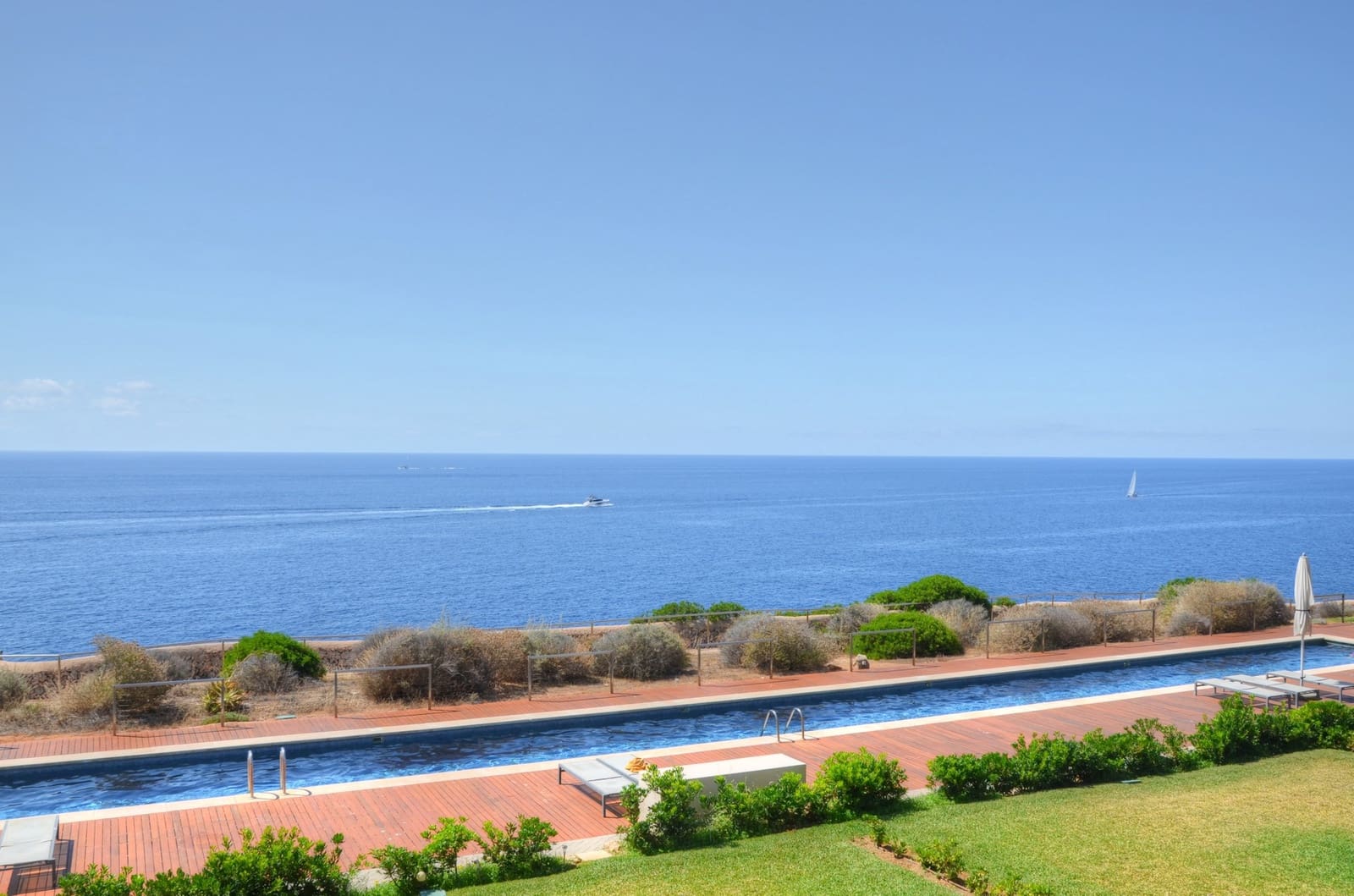 2 soverom Leilighet til salgs i Cala Figuera med svømmebasseng garasje - € 930 000 (Ref: 9106300)