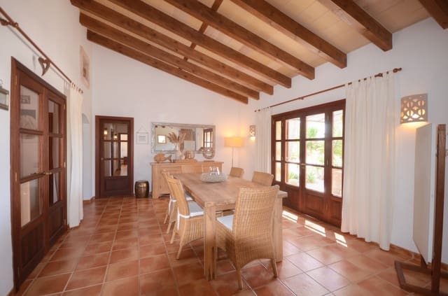 4 Zimmer Finca/Landgut zu verkaufen in Es Llombards, Santanyí mit Pool - 1.950.000 € (Ref: 9106301)