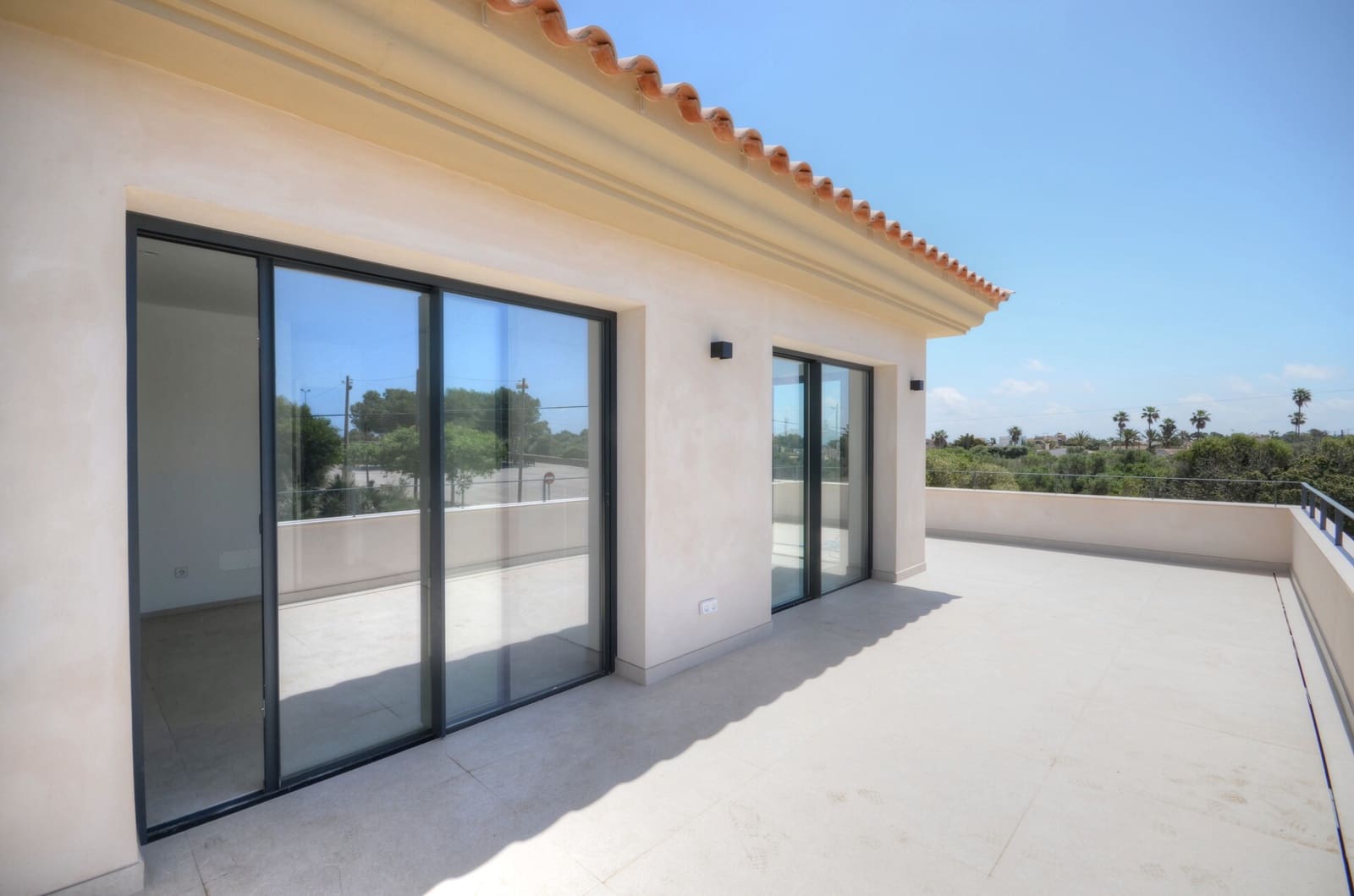 4 bedroom Villa for sale in Cala Llombards with pool garage - € 1,590,000 (Ref: 9321477)