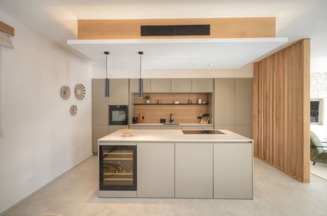 5 soverom Villa til salgs i Cala Figuera, Santanyí med svømmebasseng garasje - € 2 950 000 (Ref: 9543942)