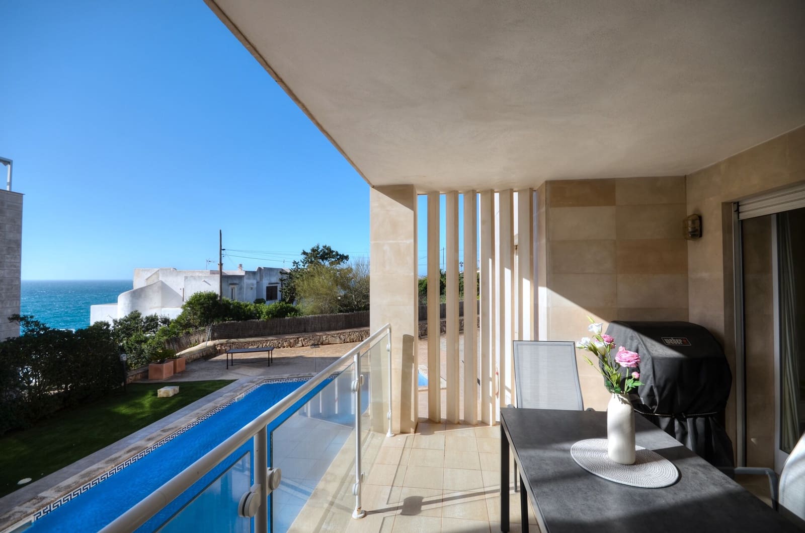 2 bedroom Flat for sale in Cala Figuera with pool - € 450,000 (Ref: 9777307)