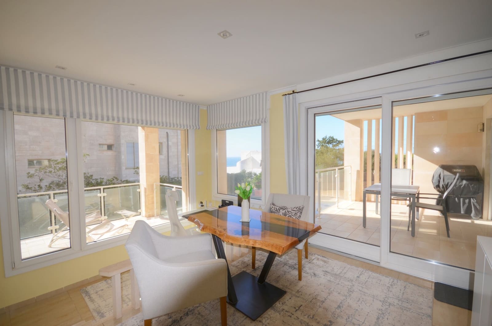 2 bedroom Flat for sale in Cala Figuera with pool - € 450,000 (Ref: 9777307)