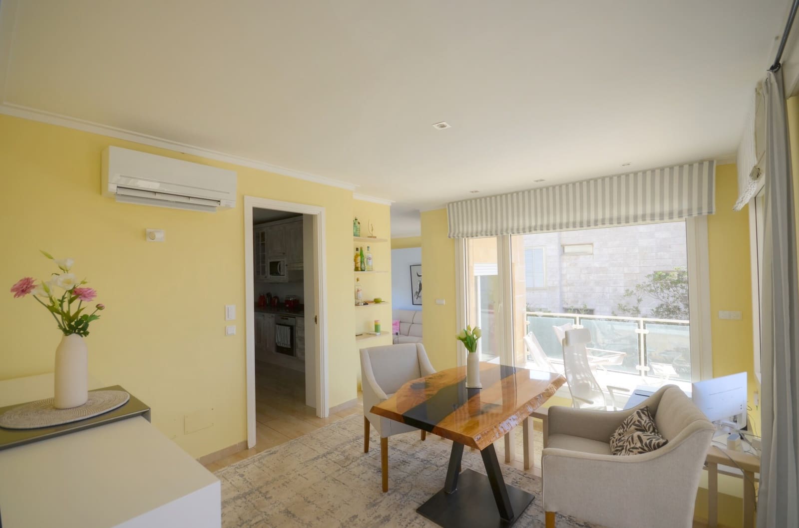 2 bedroom Flat for sale in Cala Figuera with pool - € 450,000 (Ref: 9777307)