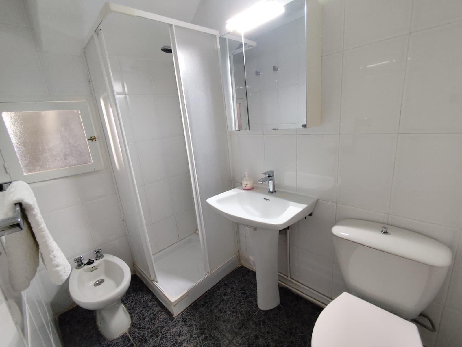 3 quarto Moradia em Banda para venda em Torrevieja com garagem - 129 000 € (Ref: 10032070)