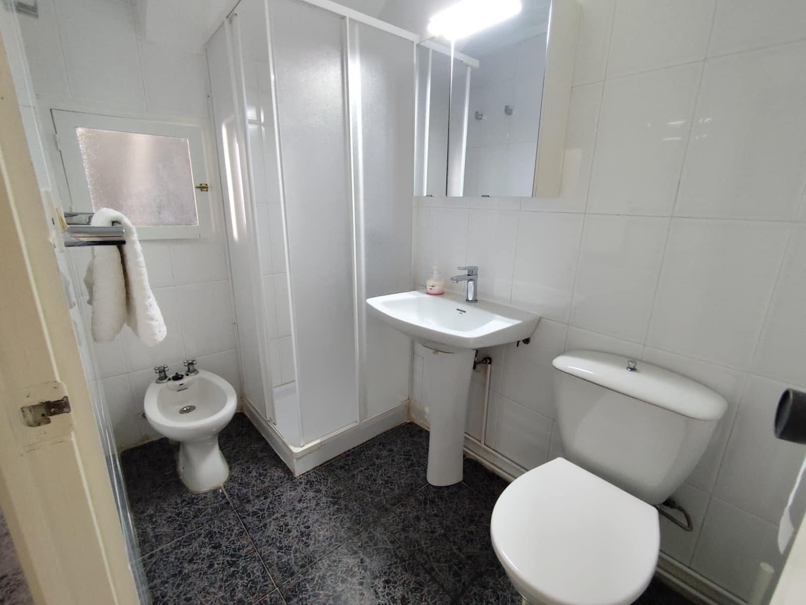 3 quarto Moradia em Banda para venda em Torrevieja com garagem - 129 000 € (Ref: 10032070)