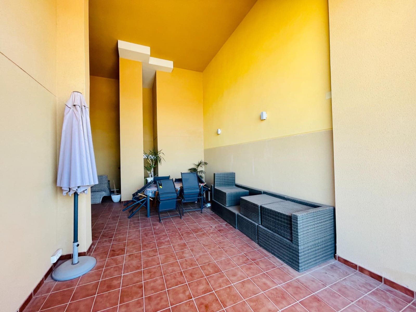 3 soveværelse Lejlighed til salg i Aldea del Mar med swimmingpool - € 259.000 (Ref: 8025170)