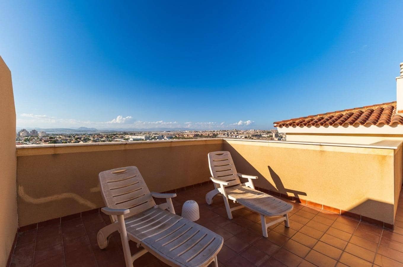 3 soverom Penthouse til salgs i Torrevieja med svømmebasseng garasje - € 480 000 (Ref: 9312832)