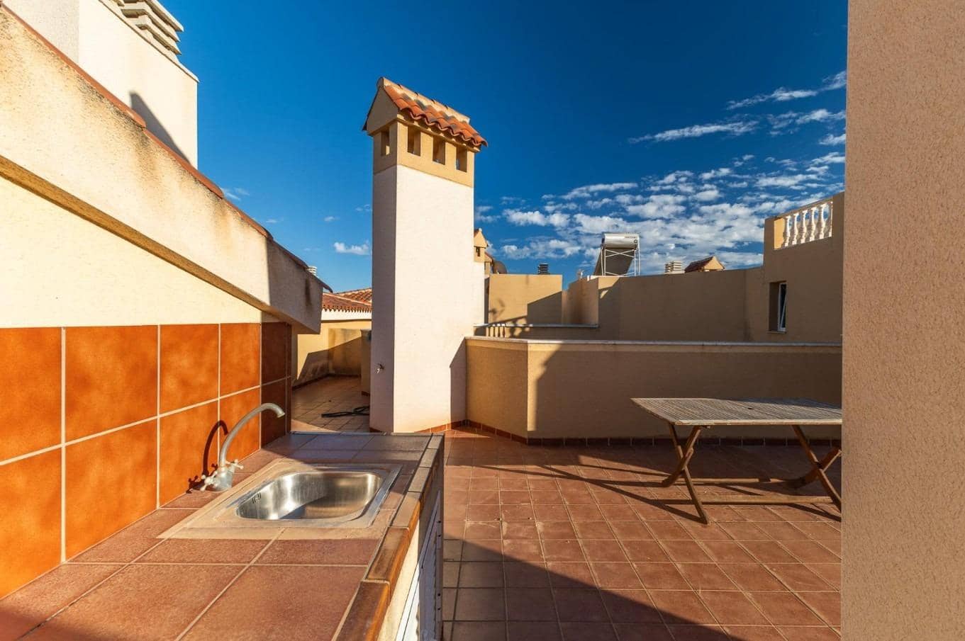 3 soverom Penthouse til salgs i Torrevieja med svømmebasseng garasje - € 480 000 (Ref: 9312832)