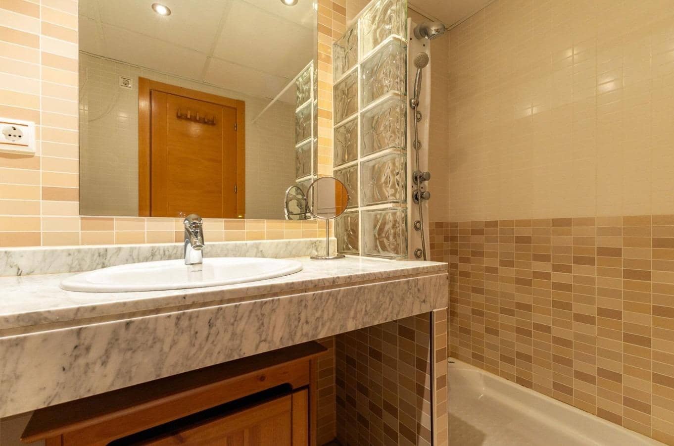 3 soverom Penthouse til salgs i Torrevieja med svømmebasseng garasje - € 480 000 (Ref: 9312832)