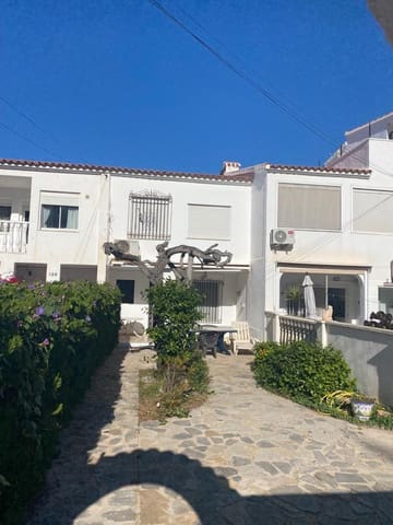 3 soverom Rekkehus til salgs i Cabo Cervera, Torrevieja med svømmebasseng garasje - € 290 000 (Ref: 9608027)
