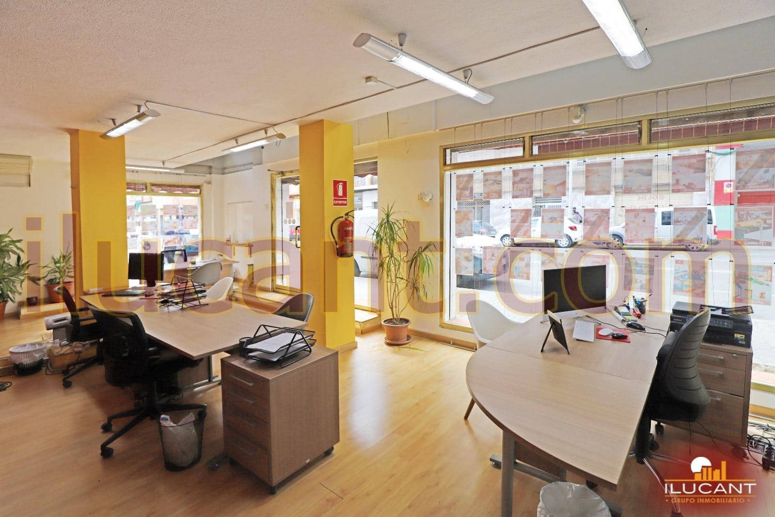 Erhverv til salg i Alicante by - € 99.000 (Ref: 9114666)