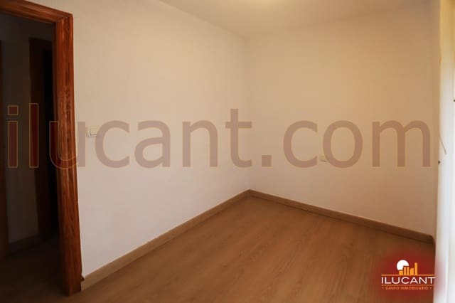 3 makuuhuone Asunto myytävänä paikassa Alicante kaupunki - 139 000 € (Ref: 9114668)