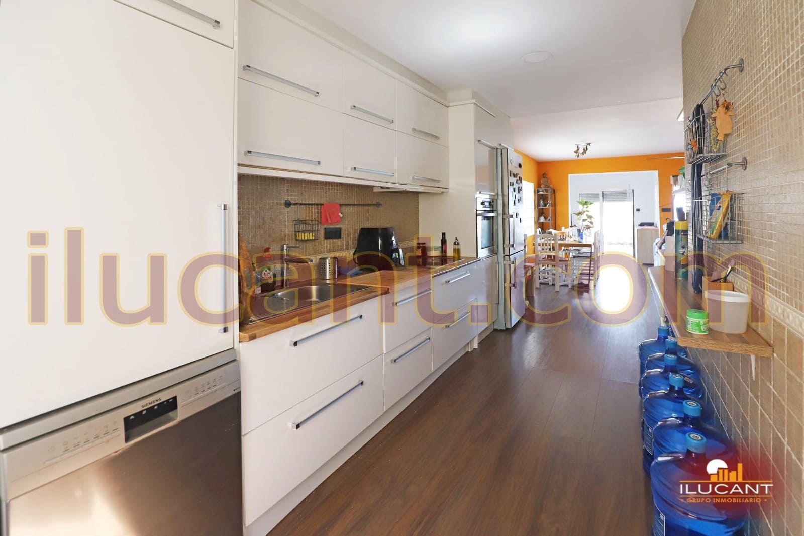 3 sovrum Villa till salu i El Campello - 475 000 € (Ref: 9114673)