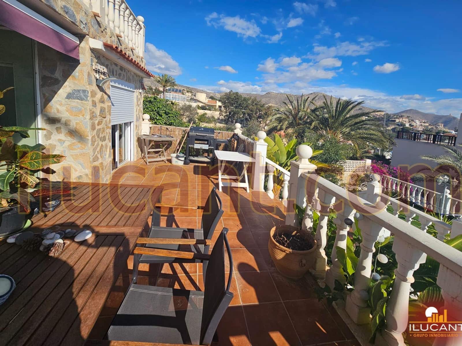 3 sovrum Villa till salu i El Campello - 475 000 € (Ref: 9114673)