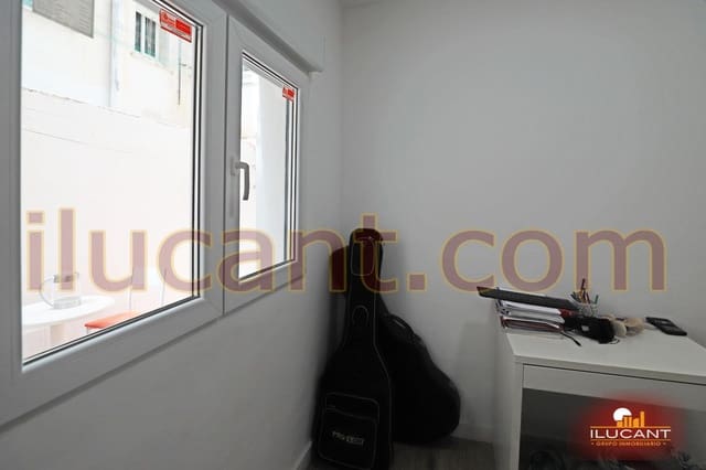 3 soveværelse Lejlighed til salg i Alicante by - € 165.000 (Ref: 9114679)