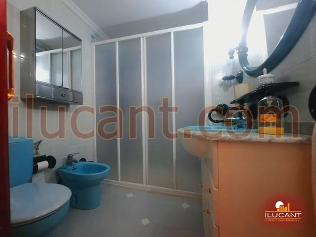 4 quarto Apartamento para venda em Mercado, Alicante cidade com garagem - 350 000 € (Ref: 9114683)