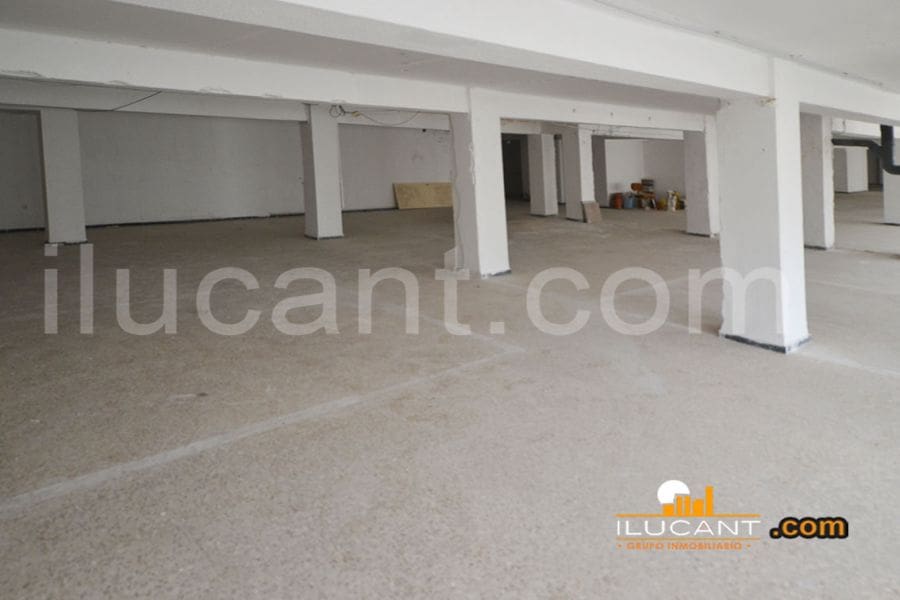 Comercial para venda em Alicante cidade - 274 750 € (Ref: 9114688)