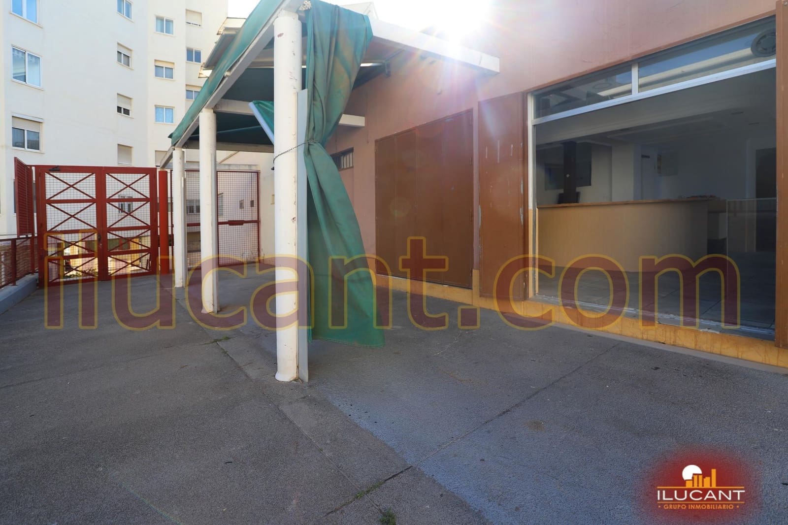 Erhverv til salg i Alicante by - € 125.000 (Ref: 9114697)