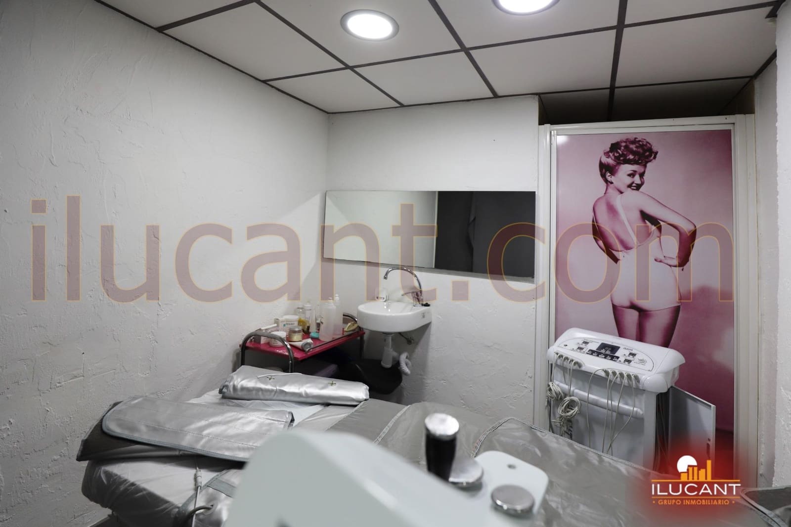 Komercyjne na sprzedaż w Miasto Alicante / Alacant - 79 900 € (Ref: 9114700)