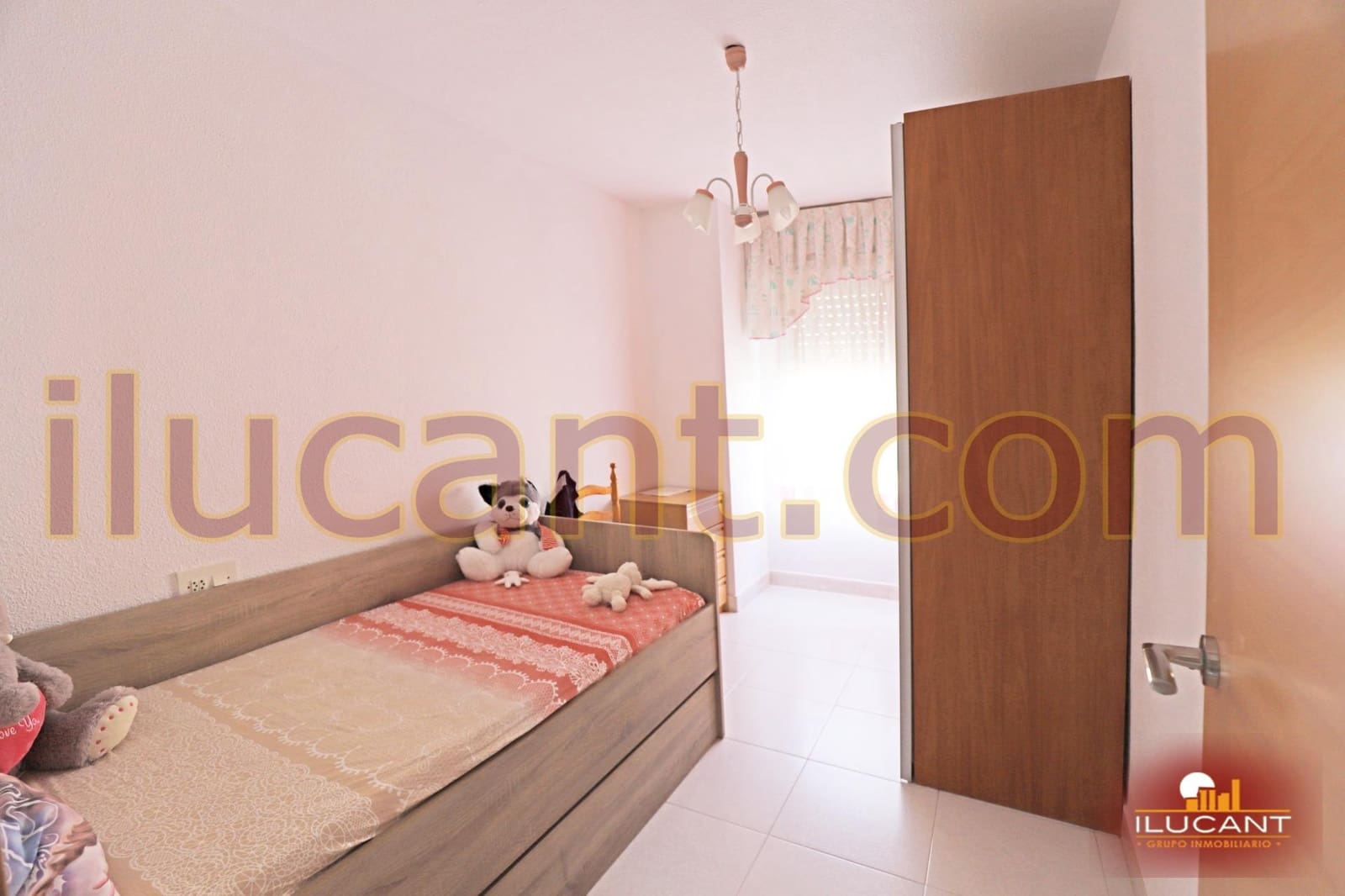 4 bedroom Flat for sale in El Campello - € 260,000 (Ref: 9114702)