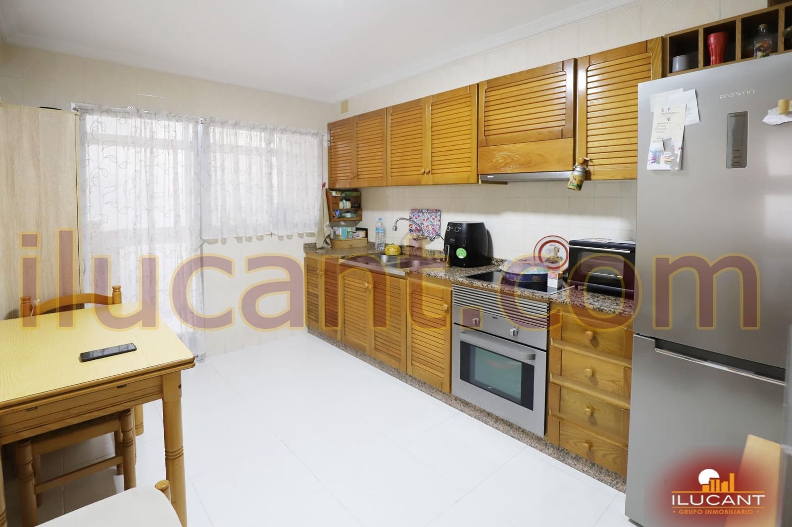 4 bedroom Flat for sale in El Campello - € 260,000 (Ref: 9114702)