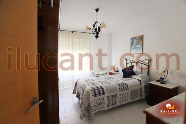 4 sovrum Lägenhet till salu i El Campello - 260 000 € (Ref: 9114702)