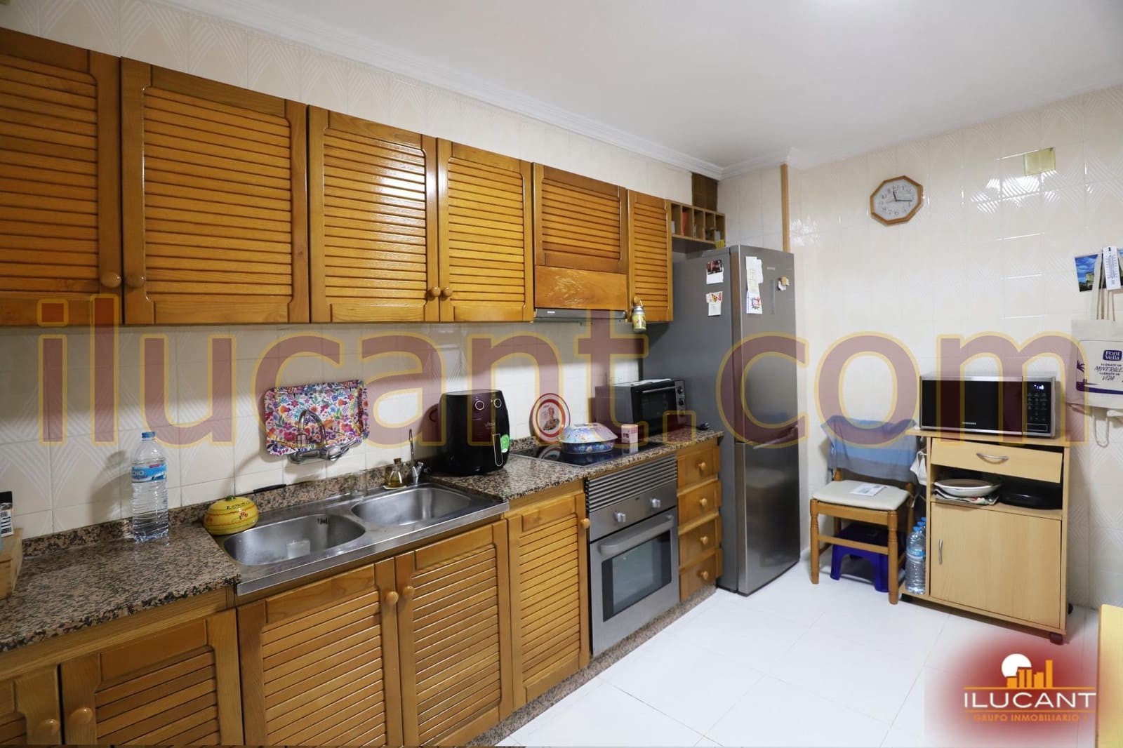 4 bedroom Flat for sale in El Campello - € 260,000 (Ref: 9114702)