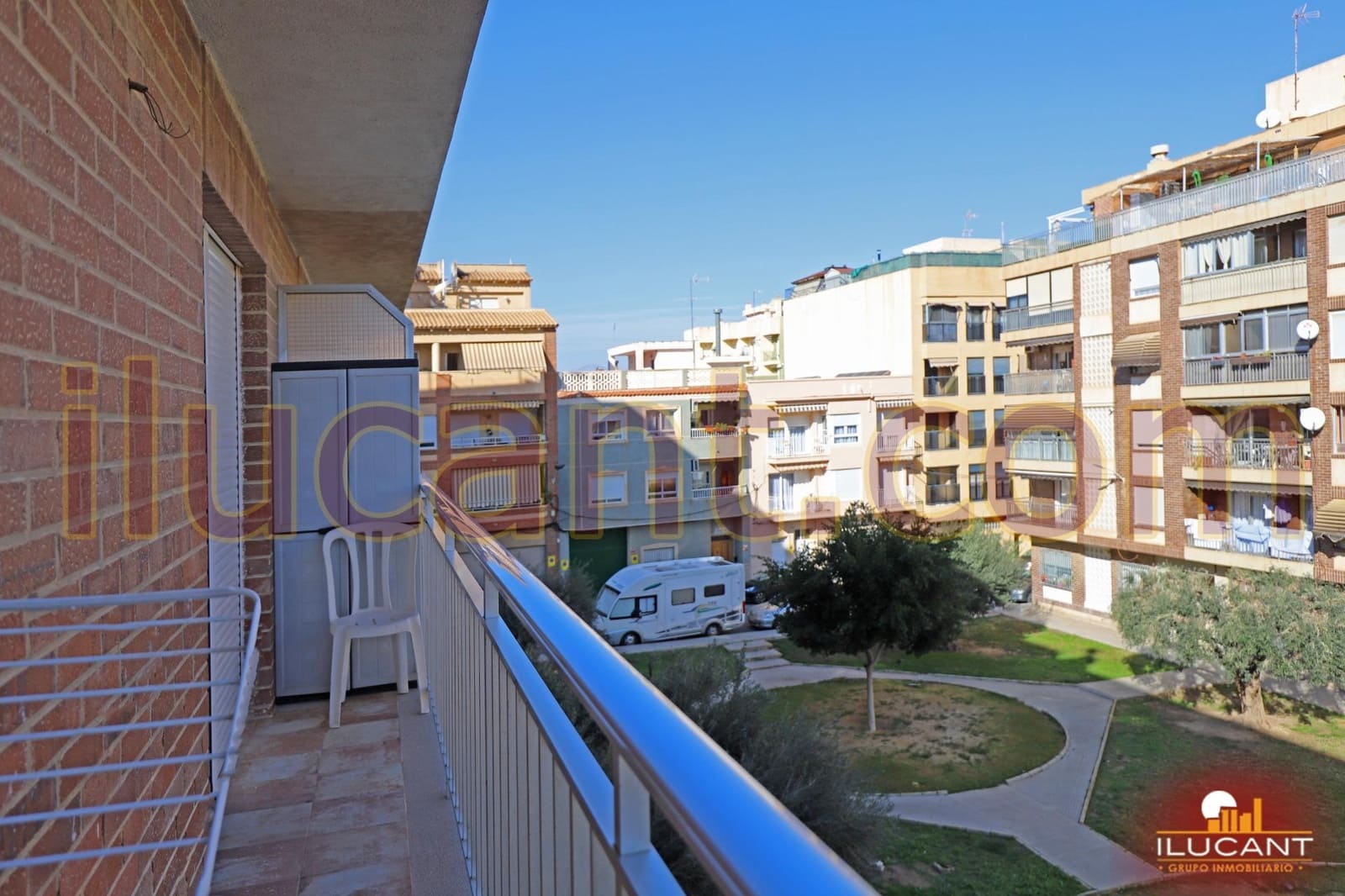 4 bedroom Flat for sale in El Campello - € 260,000 (Ref: 9114702)