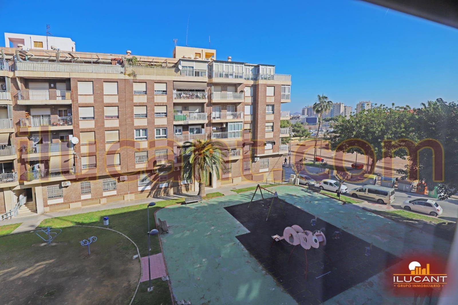 4 bedroom Flat for sale in El Campello - € 260,000 (Ref: 9114702)