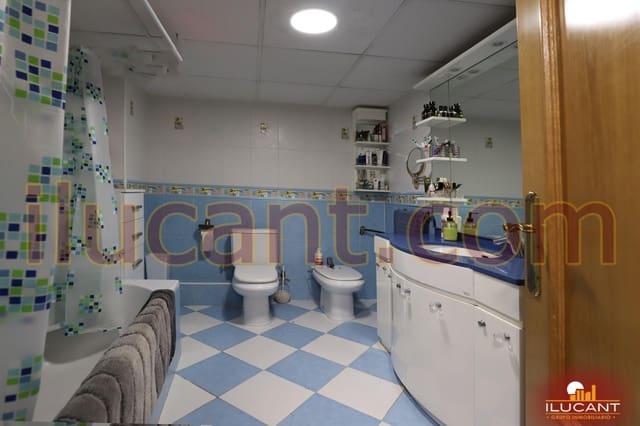 3 makuuhuone Asunto myytävänä paikassa Carolinas Bajas, Alicante kaupunki - 160 000 € (Ref: 9114709)