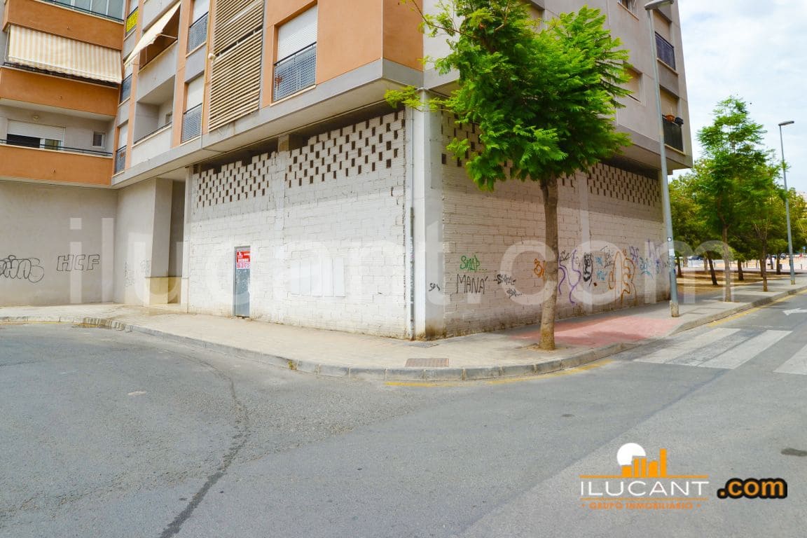 Komercyjne na sprzedaż w Miasto Alicante / Alacant - 179 000 € (Ref: 9114714)