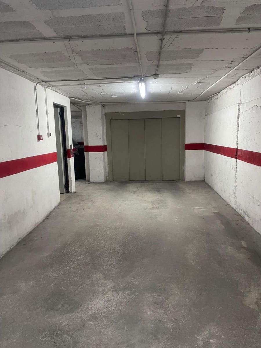 Autotalli myytävänä paikassa Alicante kaupunki - 21 900 € (Ref: 9114718)