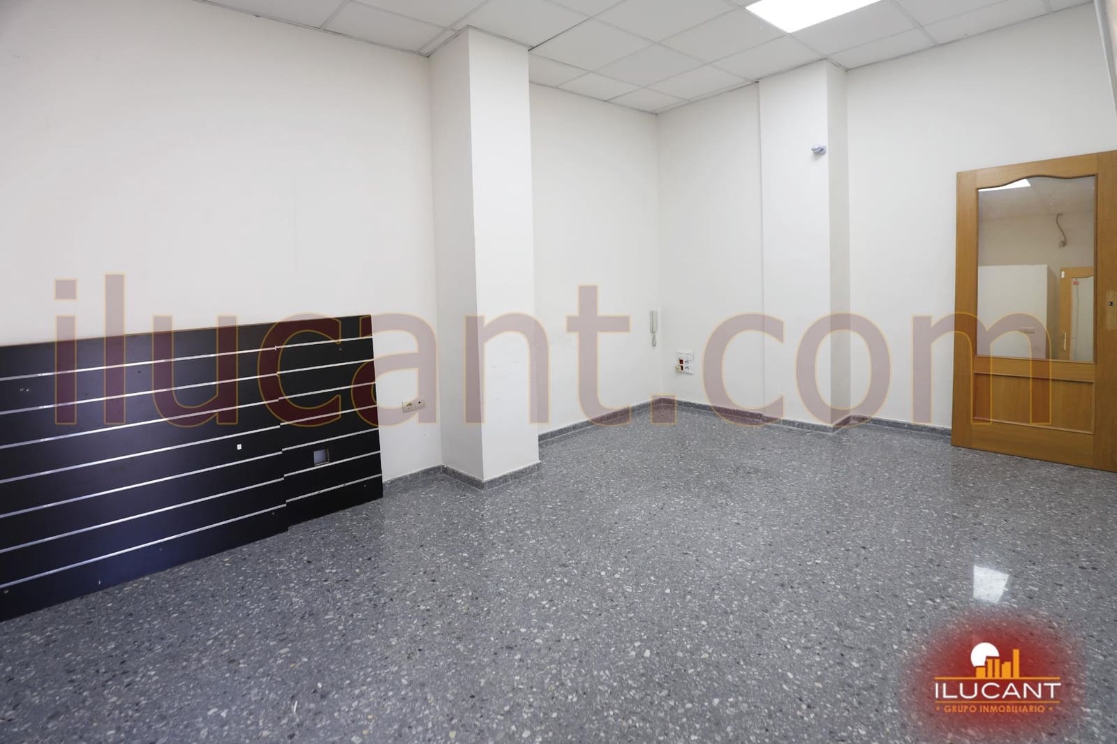 Kommersiell till salu i Alicante stad - 110 000 € (Ref: 9114721)